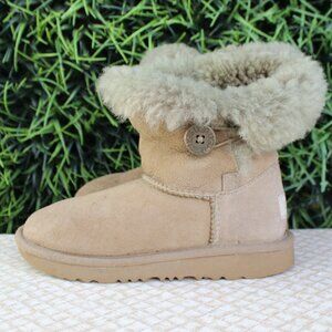 UGG Bailey Button Suede Boots Girls Size 13 Chestnut Brown 1017400K